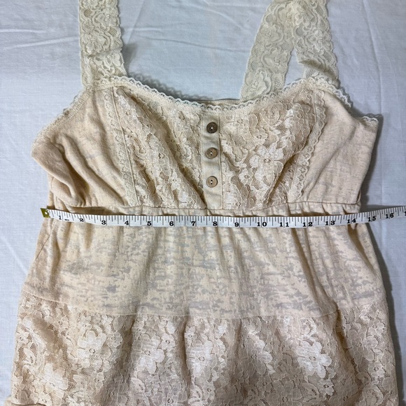 Maurices Lace Tank Top Large Cream Boho Tiered Ruffle Button Front - Picture 11 of 11